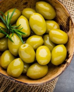 selling high-quality iranian olives